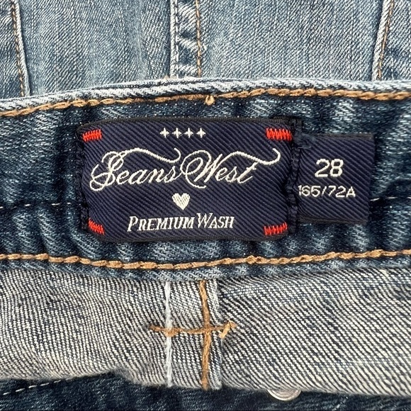 JEANSWEST Cuffed Hem Distressed Jean Shorts Size 28 Women’s - Picture 2 of 6